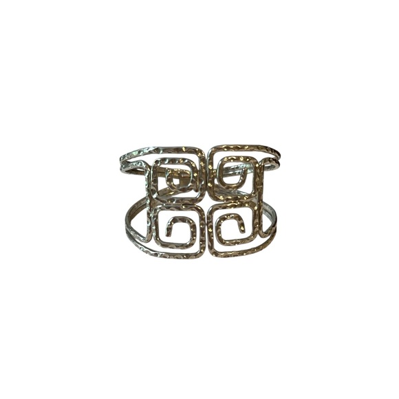 Jewelry - Elegant Silver Geometric Cuff Bracelet